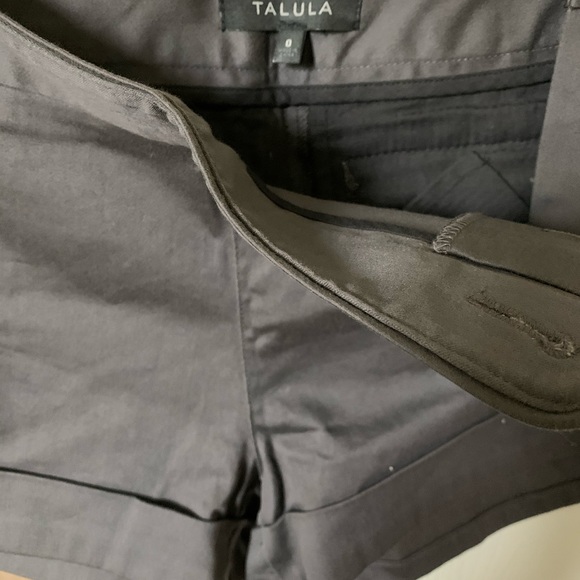 Aritzia Talula Highwaisted shorts - Picture 1 of 2